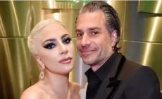 Lady Gaga torna single: rotto il fidanzamento con Christian Carino