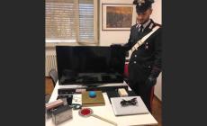 Ladri d'appartamento in fuga a Salso: i carabinieri recuperano la refurtiva