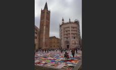 "Una coperta grande quanto una piazza": la foto di Pino