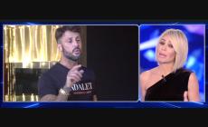 Ilary Blasi e Silvia Provvedi "bastonano" Fabrizio Corona: acceso dibattito sui social