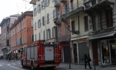 Non risponde alle chiamate: arrivano vigili del fuoco e ambulanza, ma stava solo dormendo