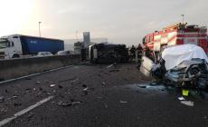 Auto contromano in A1: una vittima e cinque feriti. Riaperta l'autostrada fra Campegine e Parma