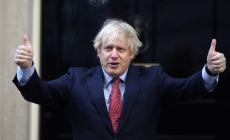 Vaccinati 20 milioni di britannici: crollano i contagi (-40%)