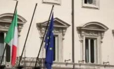 Il Consiglio dei ministri ha approvato il nuovo decreto sull'estensione dell’uso del green pass e le quarantene. Per gli stadi torna la capienza al 50%
