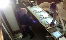 Evade dai domiciliari: arrestato, torna... ai domiciliari