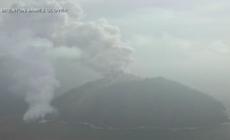 Eruzione vulcano Papua Nuova, voli cancellati. Allarme Tsunami Video