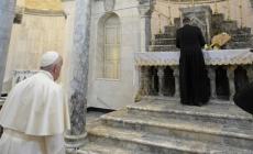 Il Papa in Iraq: "Terrorismo e morte non hanno l'ultima parola"