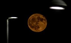 L'incanto della super luna rossa Foto