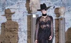 Gessica Notaro in passerella per Gattinoni