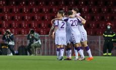 Tripletta di Vlahovic, Fiorentina espugna Benevento per 4-1. Pareggio tra Genoa e Udinese (1-1)