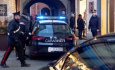 Furti e pedinamenti ai danni delle commesse di via Mistrali