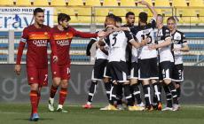 Finalmente! Il Parma c'è: è vivo per la corsa salvezza, 2-0 alla Roma. Hernani: "Eravamo convinti di farcela: ci crediamo"