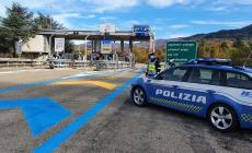 Con un trucco tecnologico guidava in orari di riposo:  multa, patente sospesa con 10 punti in meno per un camionista