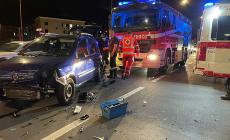  Incidente in viale Fratti, coinvolte due auto