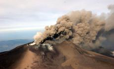 E' in mare il motore che fa scivolare l'Etna nello Ionio Foto 