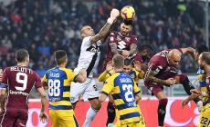 Grande Parma: Gervinho e Inglese "matano" il Toro. Crociati a 17 punti