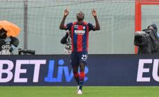Segna un gol: insulti choc contro Simy,  attaccante del Crotone