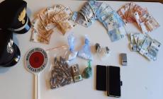 Fontevivo, scoperti di notte con la droga mentre fumano al parco 