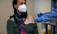 Professioni sanitarie, ti vaccini o cambi mansione: quasi tutti d'accordo