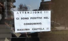Covid: cartello in condominio, "attenzione ci sono positivi"