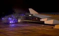 Atterraggio d'emergenza per l'aereo della Merkel. Escluso il sabotaggio 