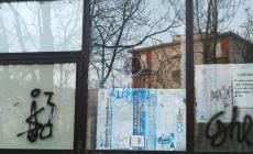 Vandali ancora all'opera, stavolta è toccato alla Bocciofila