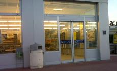 Patteggia la coppia di rapinatori maldestri