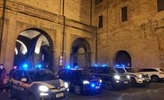 Multate 16 persone a Parma "senza giustificazione". Chiusi due bar