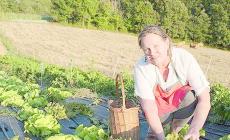Iris:  «Lavoro con il sorriso, la vita  in campagna è  felicità»