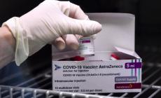 L'Ema ammette: "Possibile collegamento fra AstraZeneca e casi molto rari di coaguli ma i benefici superano i rischi"