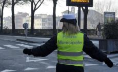 Domenica    stop ai mezzi più  inquinanti entro l'anello delle tangenziali, dalle 8.30 alle 18.30