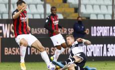 Pezzella tiene, Kucka si spegne