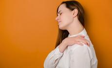 Fibromialgia: un aiuto da yoga, stretching, tai chi