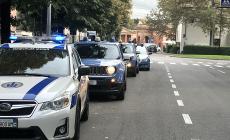 Alla guida con la patente scaduta e cocaina in corpo e in auto: sequestro del veicolo e maxi-multa