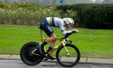 Giro d'Italia, Ganna vince la crono di Torino ed &egrave; la prima maglia rosa