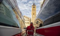La Croce Rossa colora di generosità e umanità piazza Duomo - Le foto