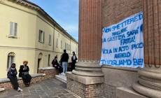 Lacrime, striscioni e fumogeni per l'addio a Daniele Tanzi. La mamma: "Che crudeltà"  - Foto 