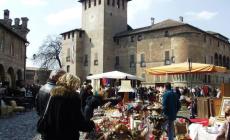 Antiquariato, il mercatino ritorna: più spazi, più banchi