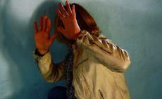 Sesso con la cognata, patteggia un anno  e 8 mesi