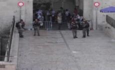 Attentato alla spianata delle moschee, uccisi due agenti