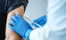 Vaccini, in Emilia Romagna tra oggi e domani i 50-54enni che si sono iscritti riceveranno l'appuntamento via sms. Il 3 giugno tocca ai 40-49enni
