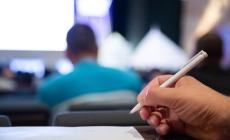 Il concorso &laquo;salta&raquo; per un errore e si crea il caso: l'opposizione chiede spiegazioni