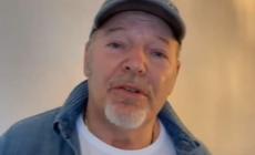 Vasco Rossi ai detenuti "Capisco la vostra tristezza, tenete duro"