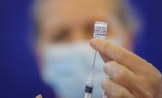 Vaccini per 12-19enni: boom di prenotazioni il primo giorno, 4.860 nel Parmense