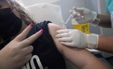 Vaccini: si aprono le prenotazioni per i 30-34enni a Parma 