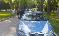 Anche oggi setacciato il parco Ducale, cespuglio per cespuglio: trovati 40 grammi di hashish