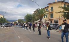 Accoltellata dall'ex, esce dal coma e cerca suo figlio, morto per difenderla