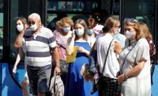 Per il Cts, via l'obbligo di mascherine all'aperto il 28 giugno o il 5 luglio. Decide il governo