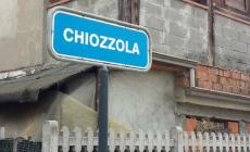 Sorprendono il ladro in cortile. Il sindaco: "Cittadini, ingrassate le navette"