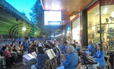La banda suona in viale Matteotti